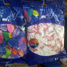 Ballons annif avec écriture